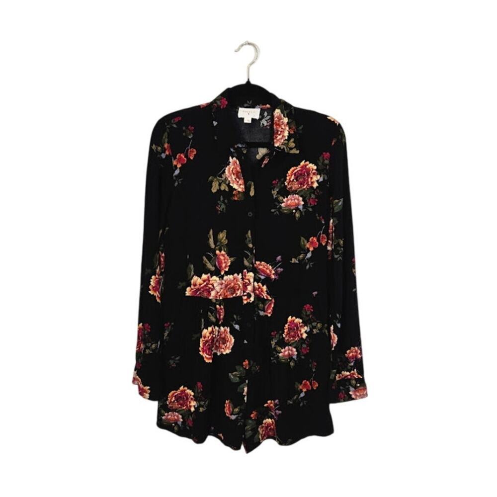Everly Womens Shorts Romper Size Small Black Floral Feminine Whimisgoth Preppy